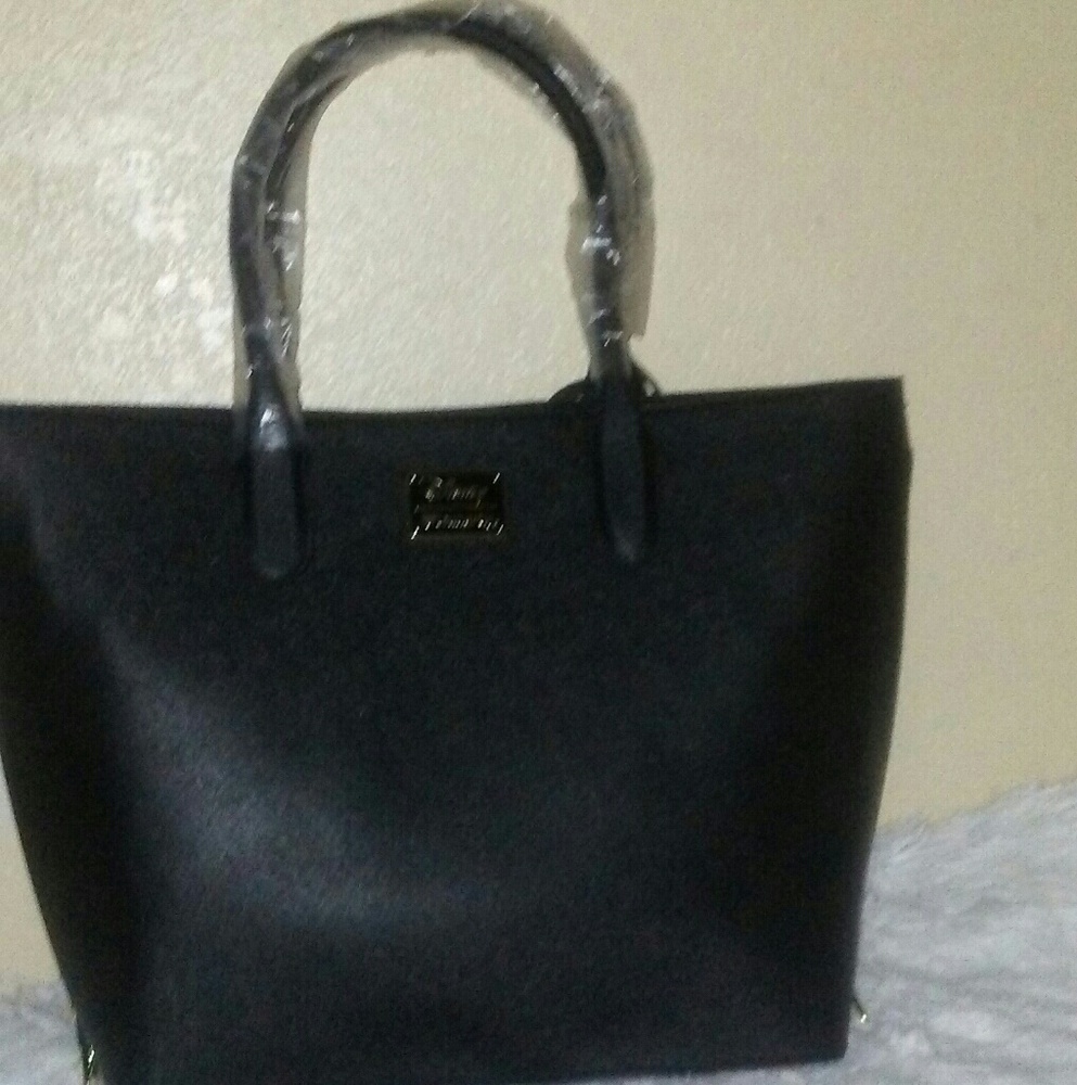 ONLY 1 LEFT Disney Alice in Wonderland Tote - Picture 4 of 8
